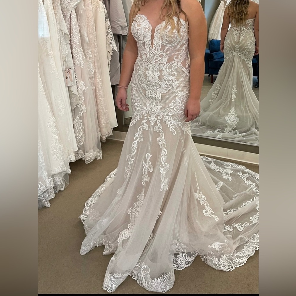 Essence of Australia wedding dress style D2819